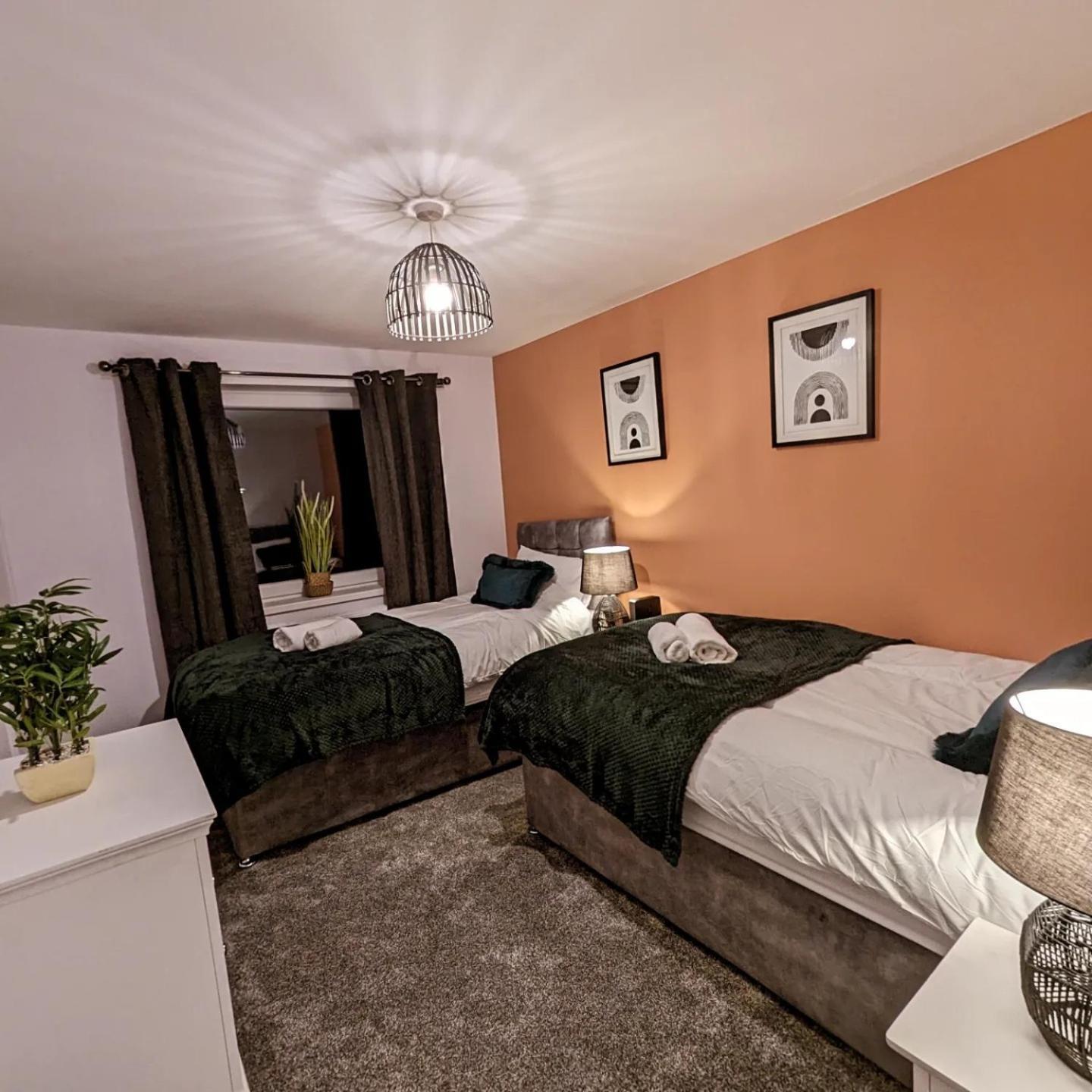 6 Guests * 4 Bedroom * Free Wi-Fi *Huntingdon Buitenkant foto