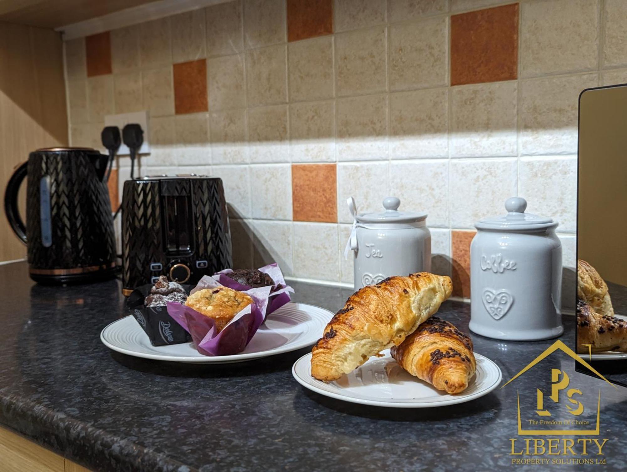 6 Guests * 4 Bedroom * Free Wi-Fi *Huntingdon Buitenkant foto