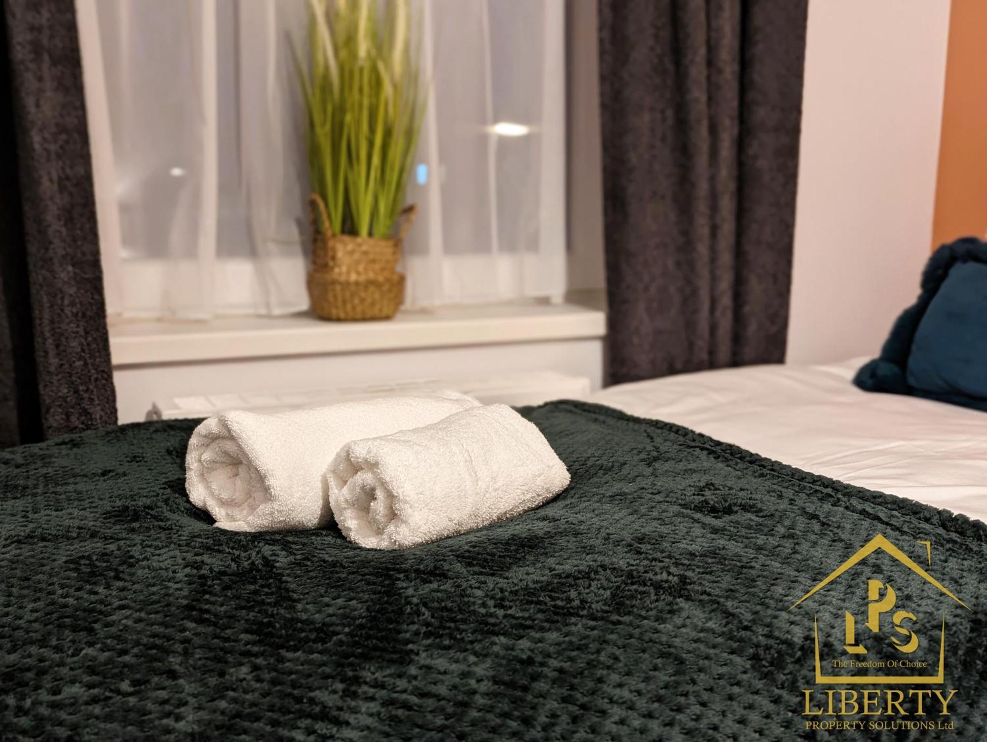 6 Guests * 4 Bedroom * Free Wi-Fi *Huntingdon Buitenkant foto