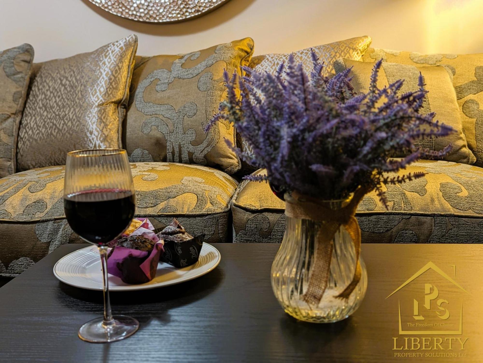 6 Guests * 4 Bedroom * Free Wi-Fi *Huntingdon Buitenkant foto