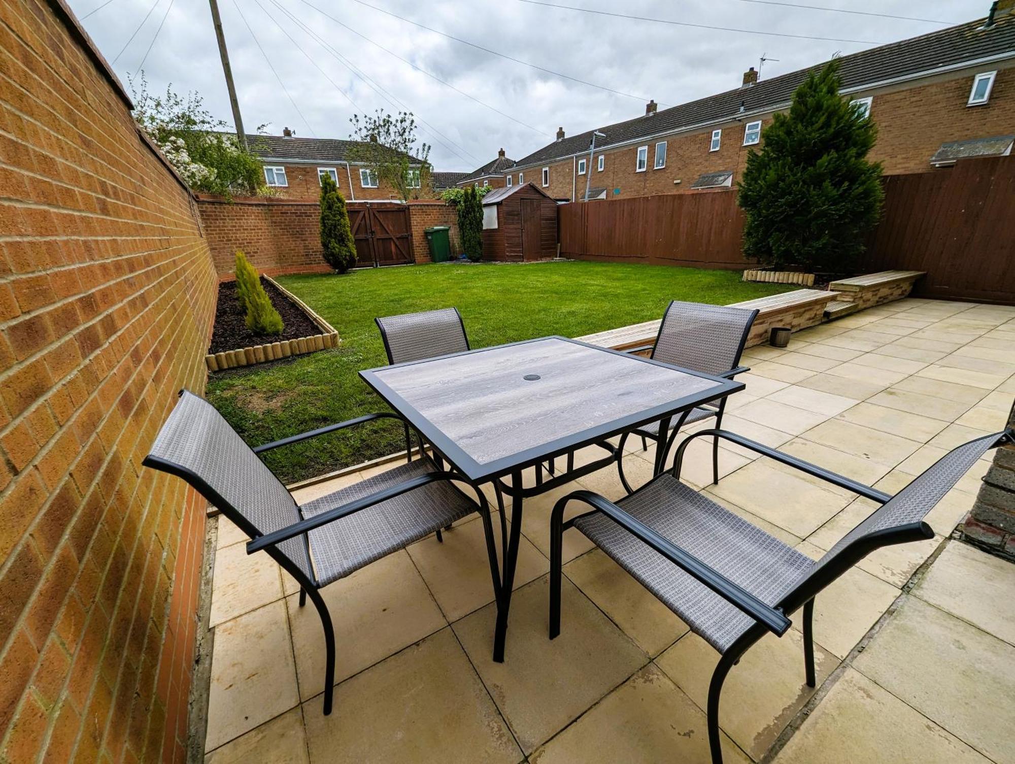 6 Guests * 4 Bedroom * Free Wi-Fi *Huntingdon Buitenkant foto